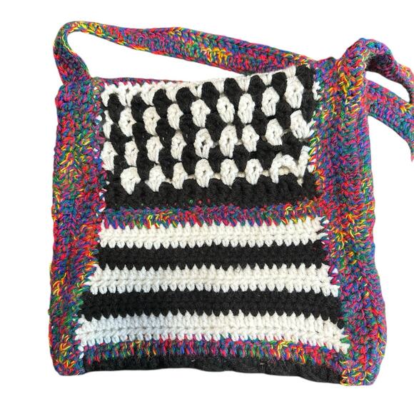 Crochet Purse Hand Made Multicolor Black And White Flap Closure Long Strap‎ - Picture 4 of 9